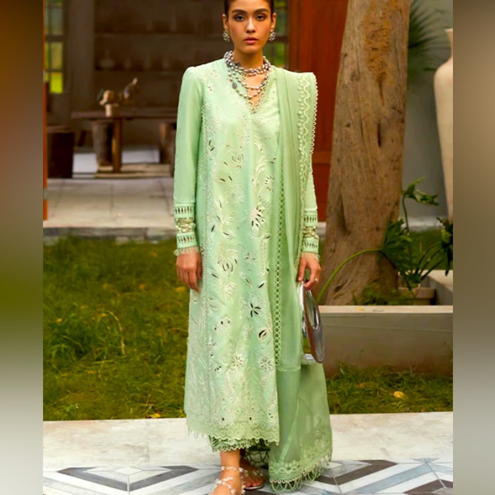 “Zara” Suffuse 2 pc stitched